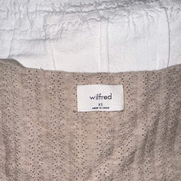 Aritzia crochet t-shirt size XS - Picture 2 of 3